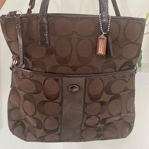 NWOT Coach messenger crossbody bag